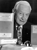 ریموند جان چمبرز (1917-1999)