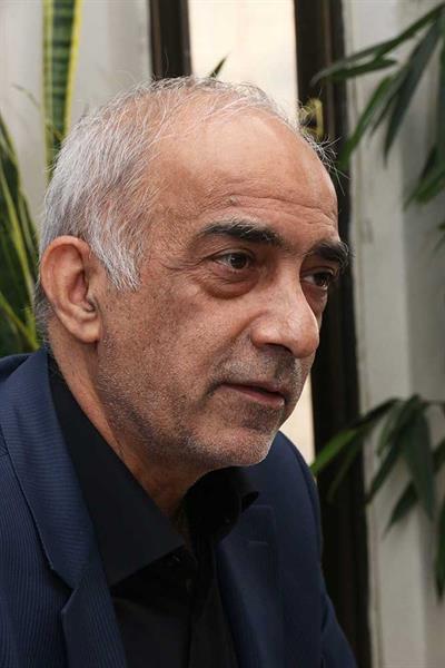 مراسم تقدیر از شرکت کنندگان میزگرد، آقای سهیلی پور