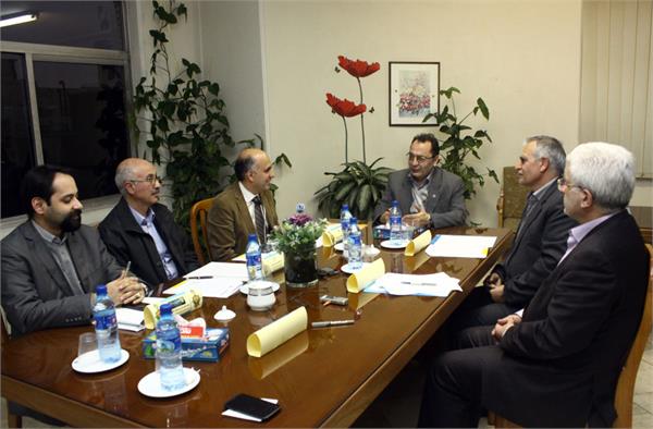 آقایان دکتر کثیری، دکتر نیکبخت، صفار، دکتر زمانی، حرفت پویان، دکتر هاشمی نژاد