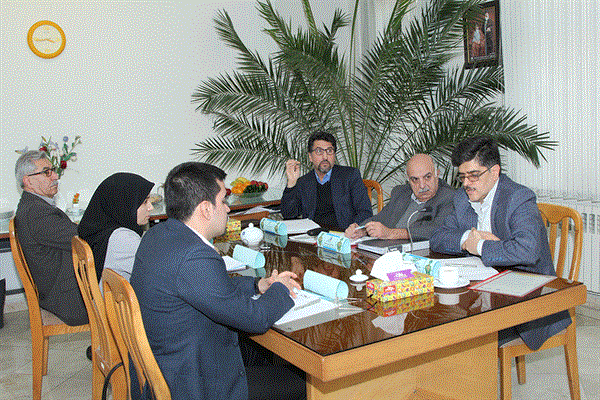 آقایان رزاق، پورمعمار، امیری، مکرمی، صابری، و خانم رحمانی، میزگرد 87