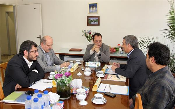 آقایان کیانخواه، زاهدی، صفار، نریمانی و عرب مازار