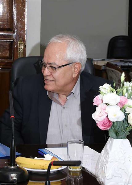 مراسم تقدیر از شرکت کنندگان میزگرد، آقای نظری